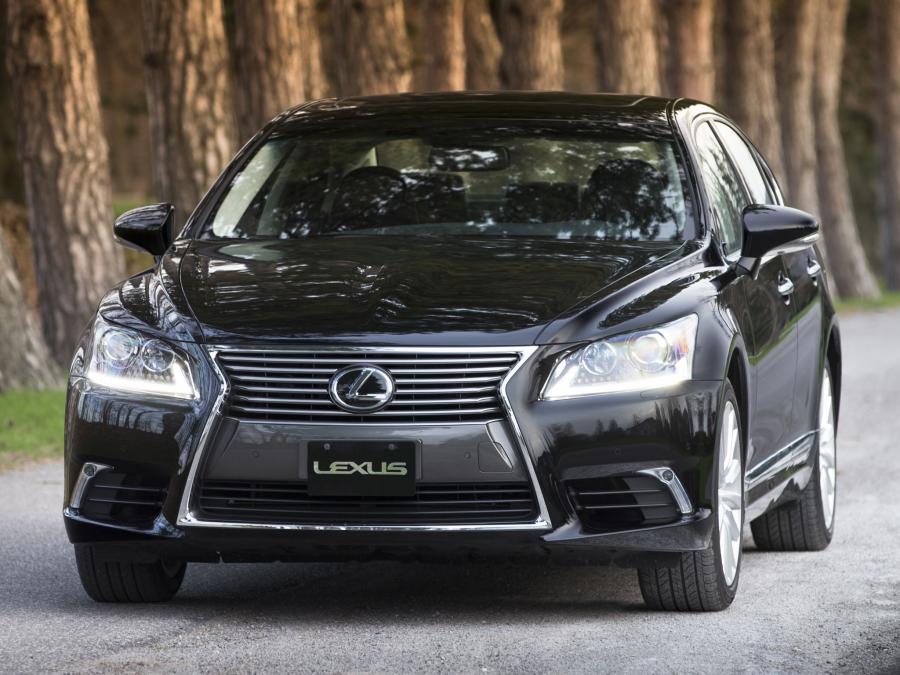  Lexus LS460 AWD 2012 года  (фото 12 из 16)